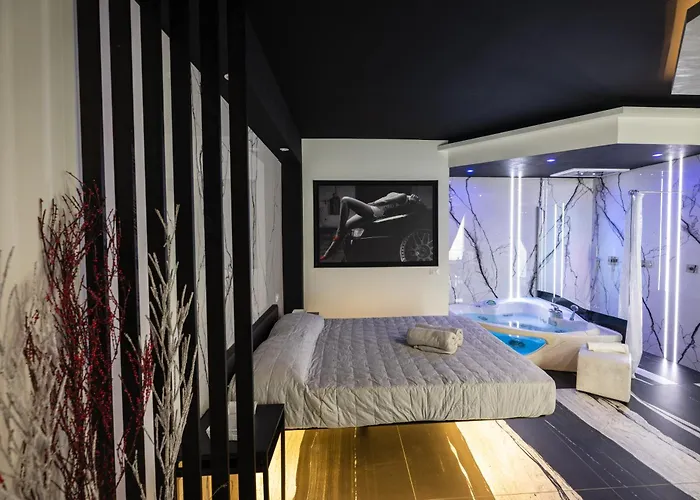 Casa vacanza: Garda fantasy green jacuzzi sauna piscina